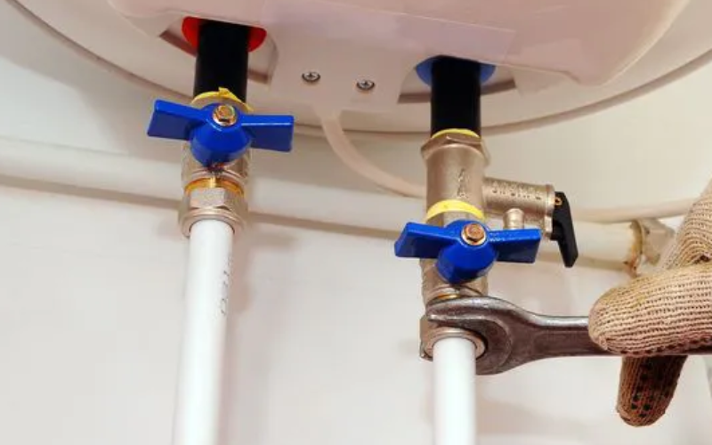 bình nóng lạnh Ariston rò điện (ảnh 3)