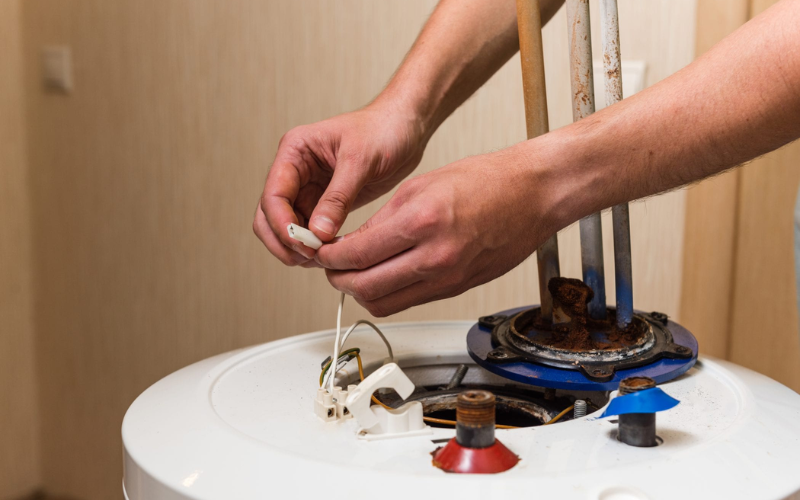 bình nóng lạnh Ariston rò điện (ảnh 6)