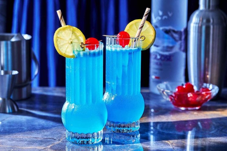 Blue Lagoon cocktail