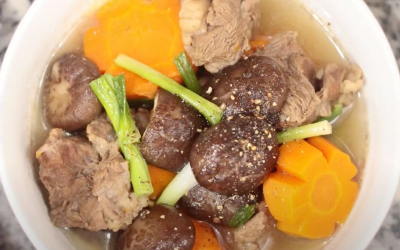 Bò hầm nấm đông cô
