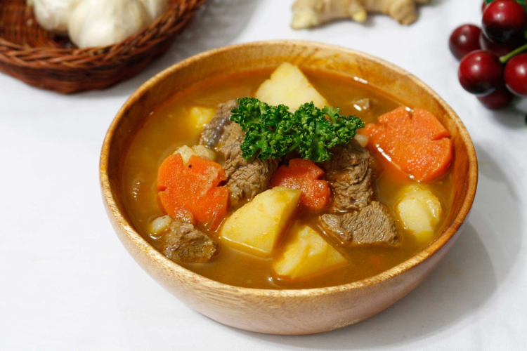 Bò hầm rau củ hình 6