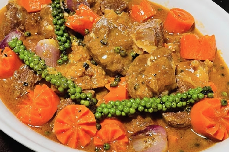 bò hầm tiêu xanh 7