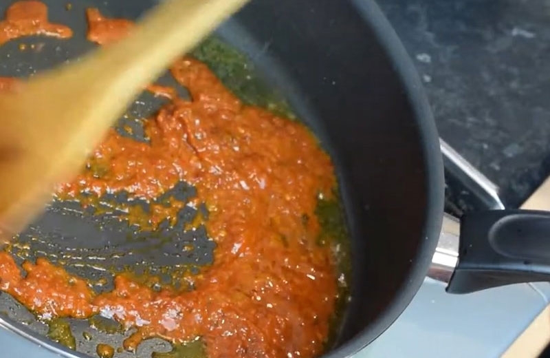 Bò xào lăn nước cốt dừa hình 4