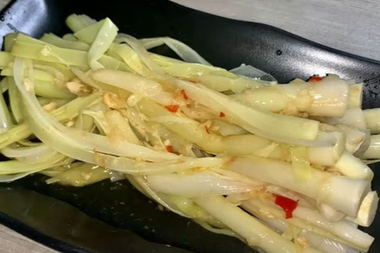 Bồn bồn xào tỏi
