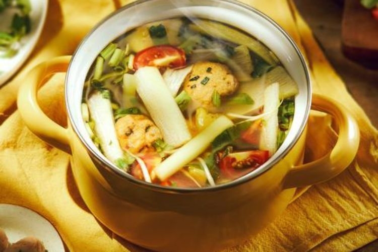 Bồn bồn xào tỏi