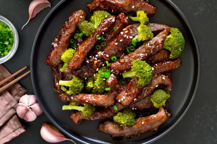 Bông cải xanh xào thịt bò