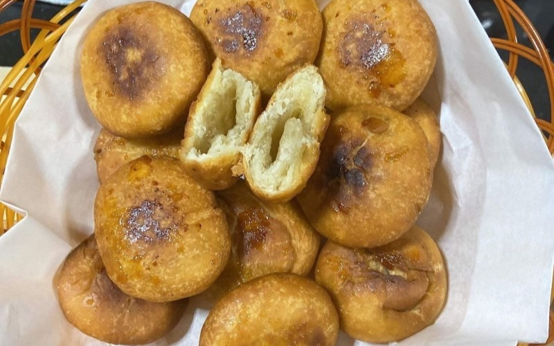 bánh bột mì rán đường