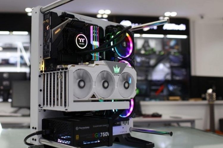 build-pc-khong-can-case (1).jpg