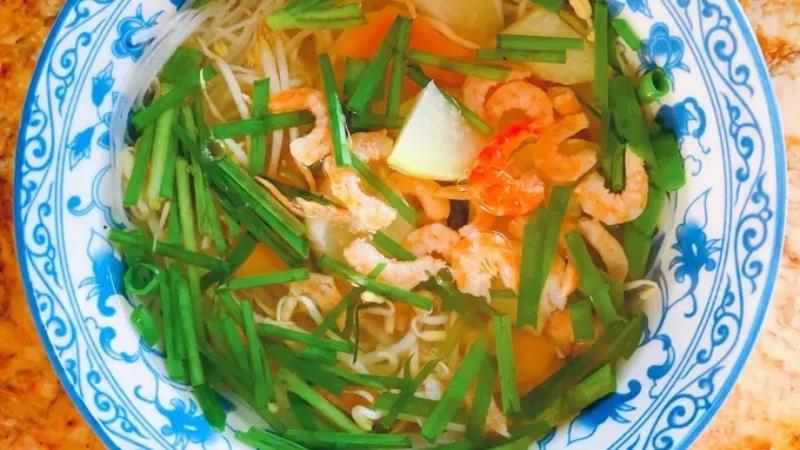 Bún gạo nấu tôm khô