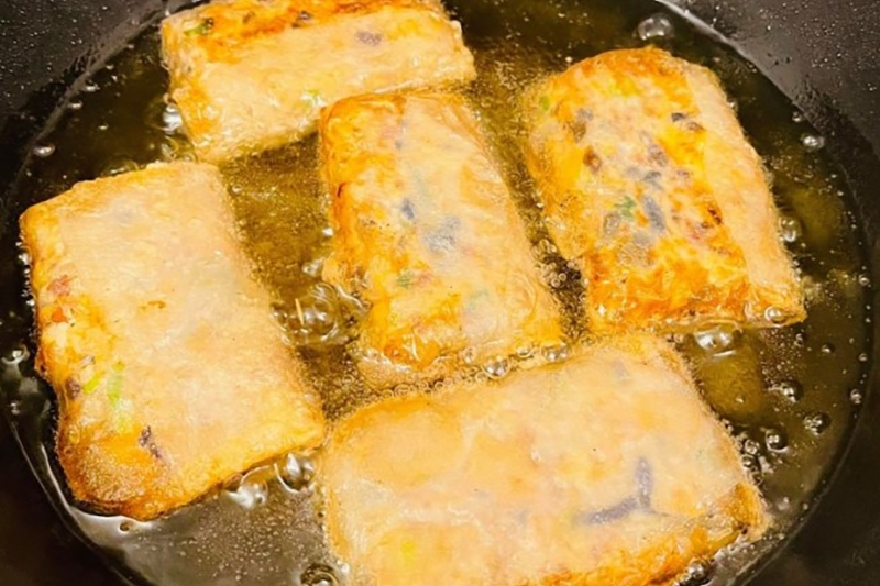 Khám phá cách làm bún nem cua bể (hình 8)