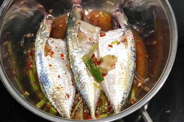 Cá bạc má nướng 5