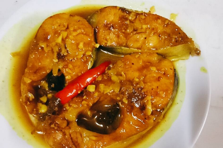 cá basa kho nghệ 1