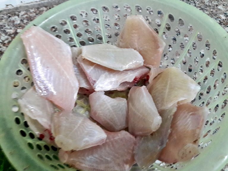 cá bò nấu canh chua 5