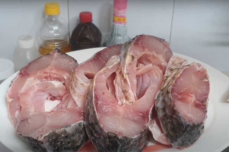 cá chép kho riềng kiểu bắc 3