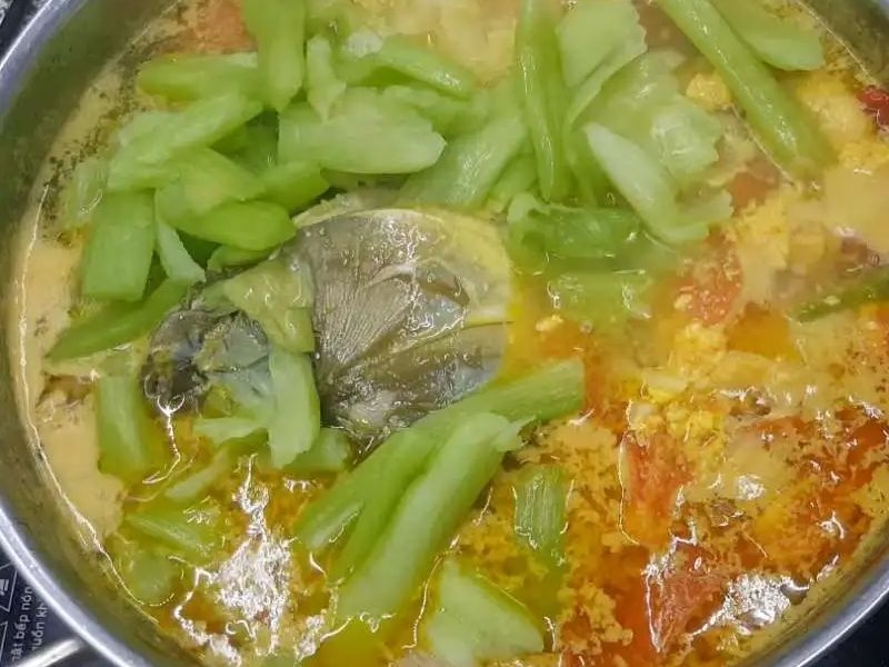 Cá chép nấu mẻ - ảnh 11