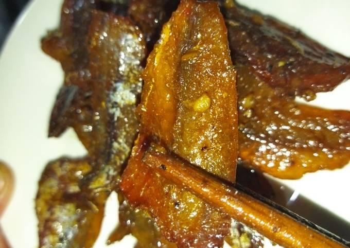 cá chỉ vàng rim 4