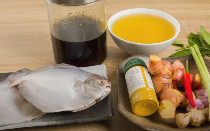 Nguyên liệu làm cá chim kho riềng