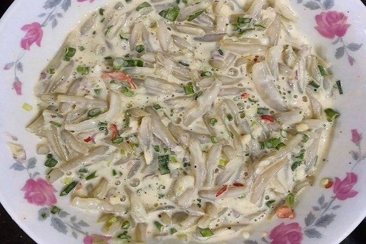 Cá cơm chiên bột cuốn bánh tráng (Hình 3)