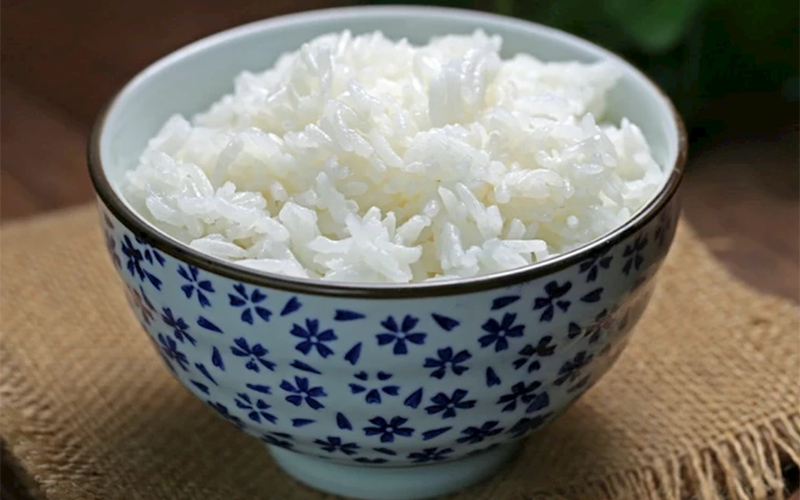 Bí quyết làm cá mè kho nghệ (hình 12)