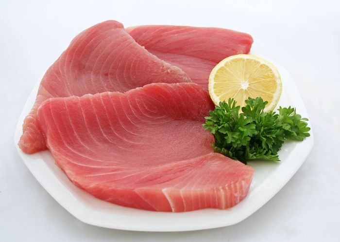 cá ngừ áp chảo sốt bơ tỏi 2