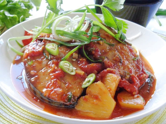 cá ngừ kho thơm cà chua 6