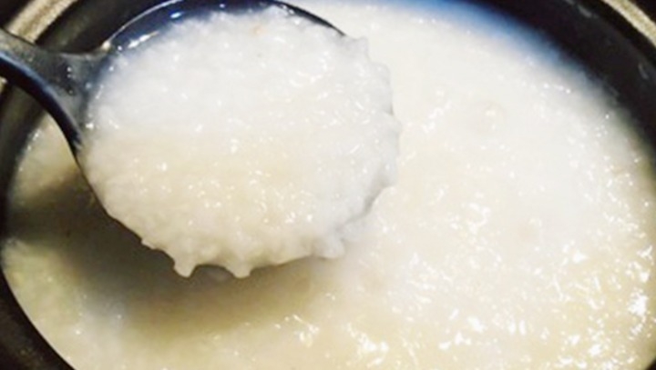 cá nheo om riềng mẻ hình 8