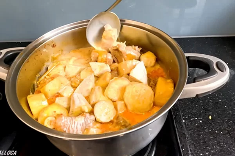 Cà ri gà nước cốt dừa khoai lang hình 5