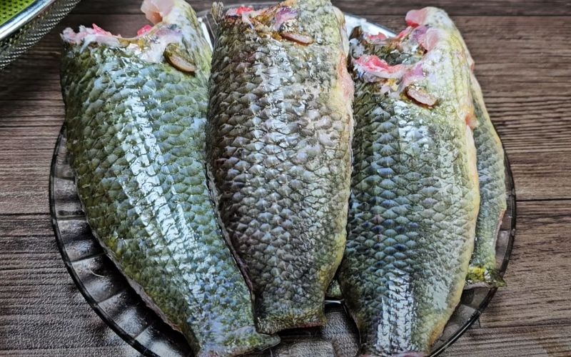 Sơ chế cá rô