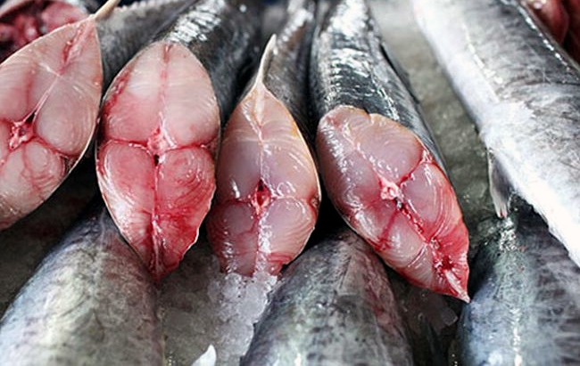 cá thu nướng bằng nồi chiên không dầu 2