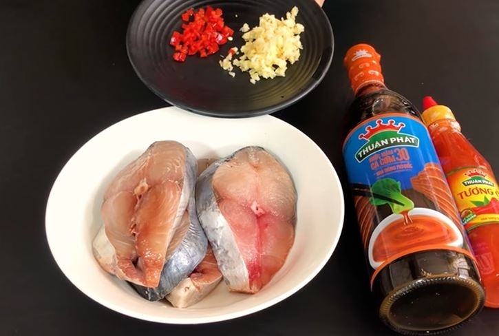 cá thu nướng bằng nồi chiên không dầu 3