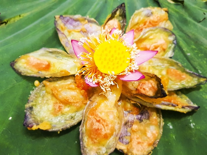 canh sen chien gion