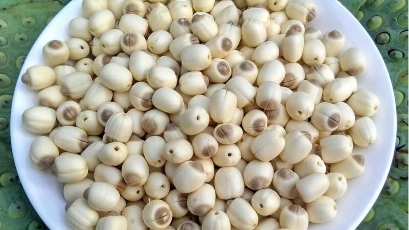 cách bảo quản hạt sen tươi trong tủ lạnh không bị thâm ảnh 6