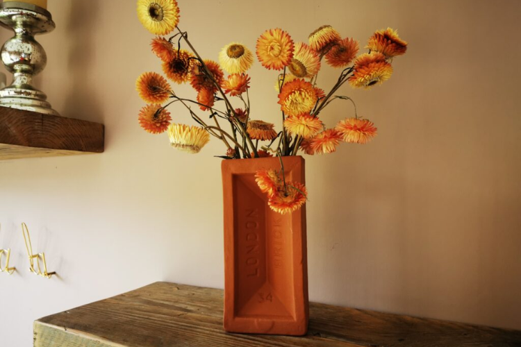 Cách cắm hoa bất tử khô hình 3