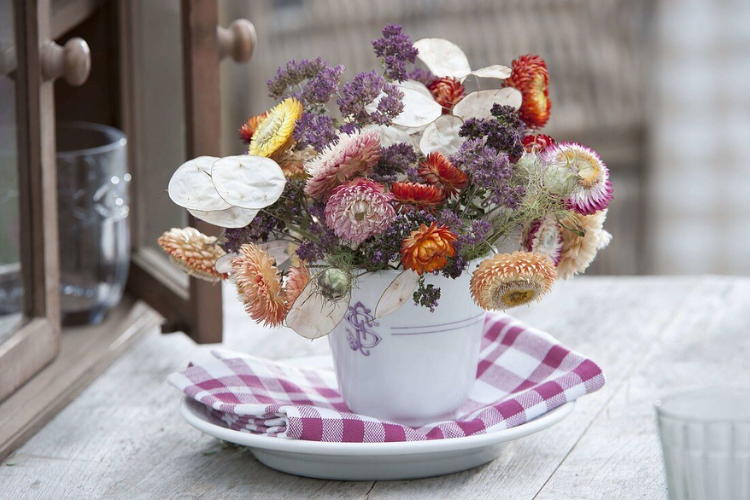 Cách cắm hoa bất tử khô hình 4