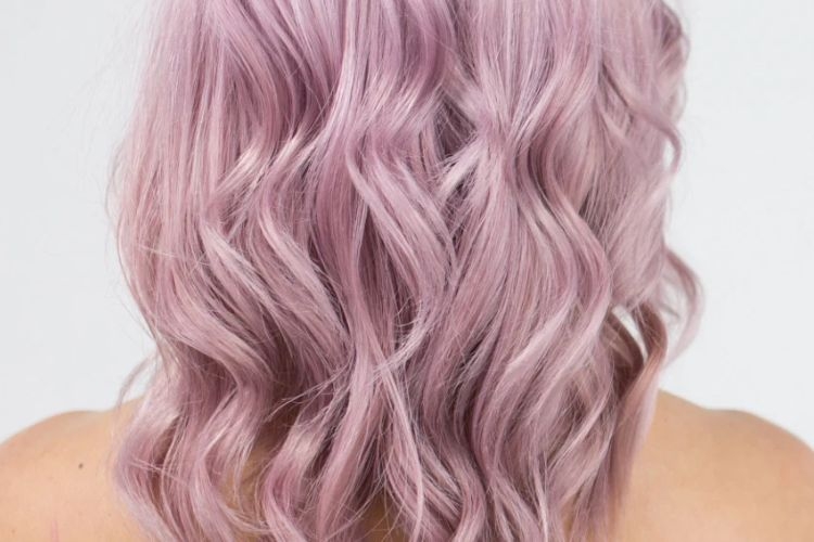 Bật mí cách chăm sóc tóc nhuộm cho mái tóc luôn bền màu, mềm mượt và chắc khỏe