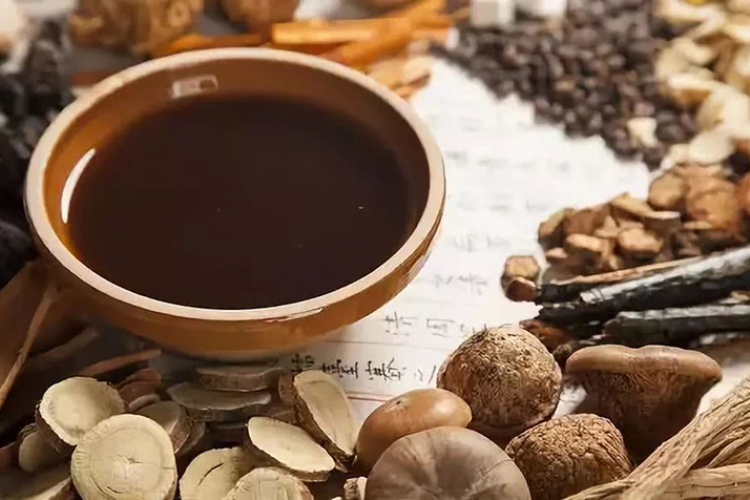 Lưu ý khi dùng hà thủ ô nấu với đậu đen