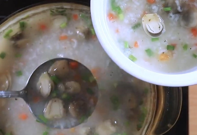 che bien chao nam rom rau cu qua