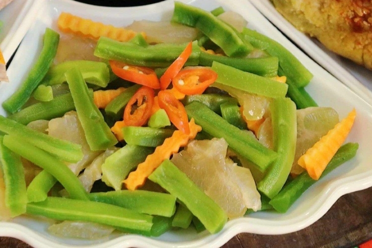 Gân bò ngâm rau tiến vua