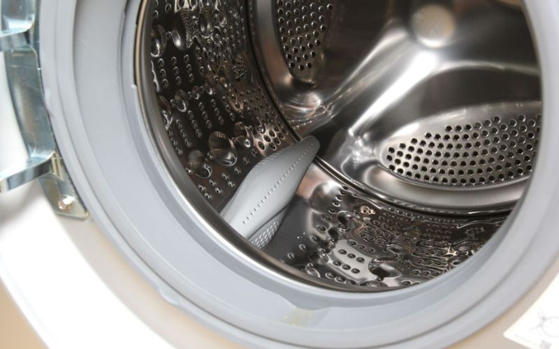 Kiểm tra kỹ các bộ phận bên trong máy giặt