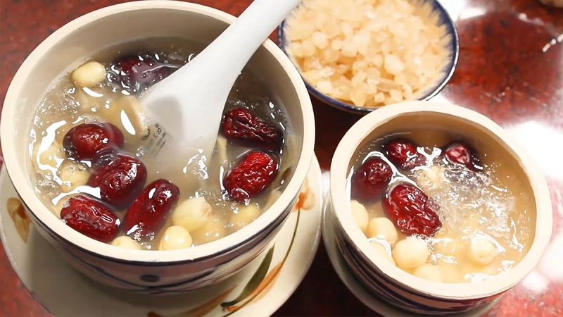 Cách chưng yến đường phèn táo đỏ hạt chia ảnh 8