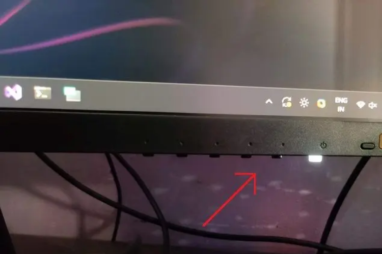 cách giảm độ sáng màn hình pc 1