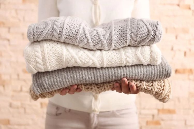 Cách giặt các loại áo khoác, áo phao, áo da