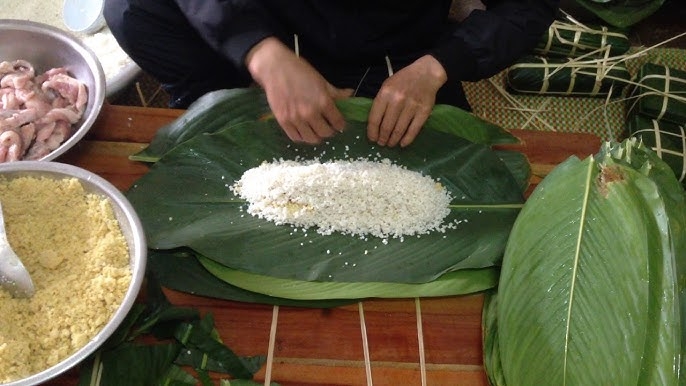 C&aacute;ch g&oacute;i b&aacute;nh chưng d&agrave;i ảnh 8