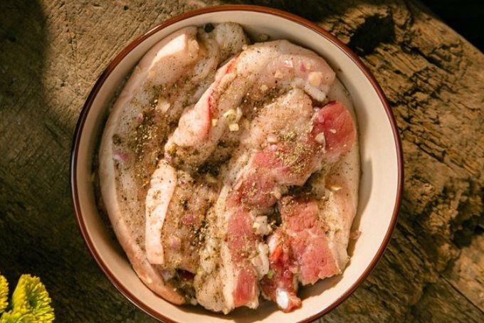 C&aacute;ch g&oacute;i b&aacute;nh chưng d&agrave;i ảnh 12