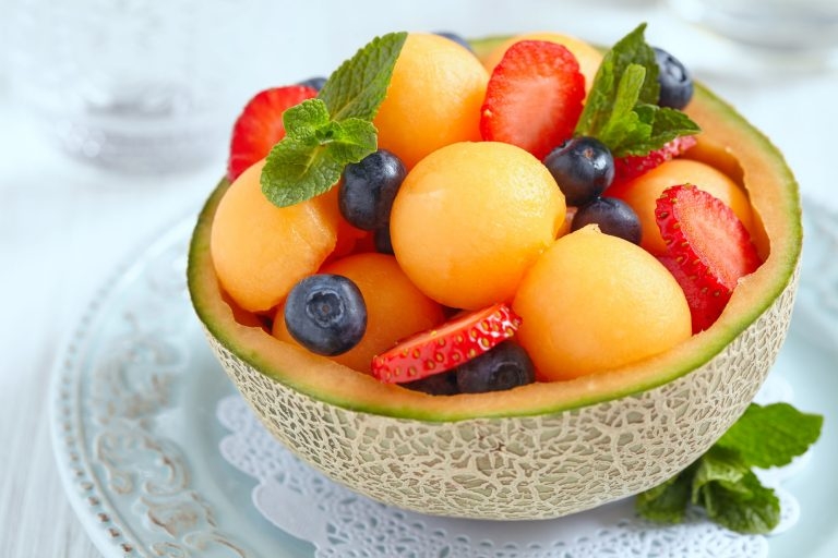 Cách gọt dưa lưới (hình 13)