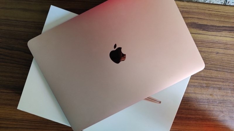 macbook cu mua lai tu nguoi khac