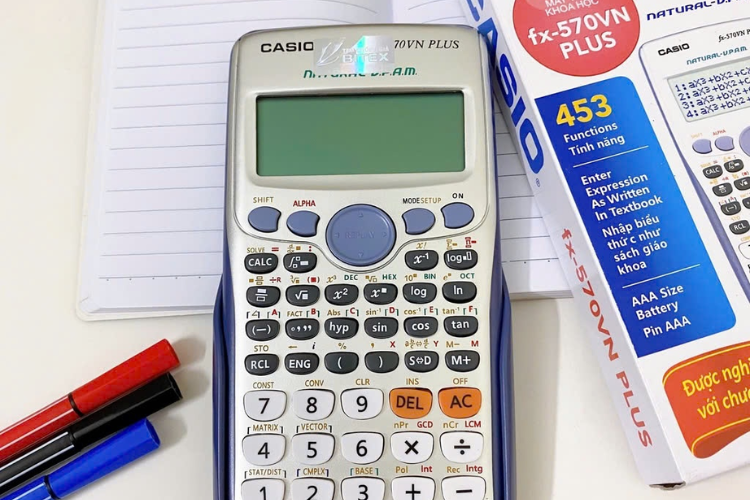 Cách kiểm tra pin máy tính Casio FX 570VN Plus hình 3