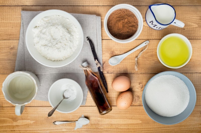 cách làm bánh bông lan bằng nồi chiên không dầu 1