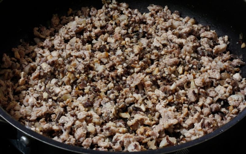 Làm nhân bánh đúc mặn miền Bắc