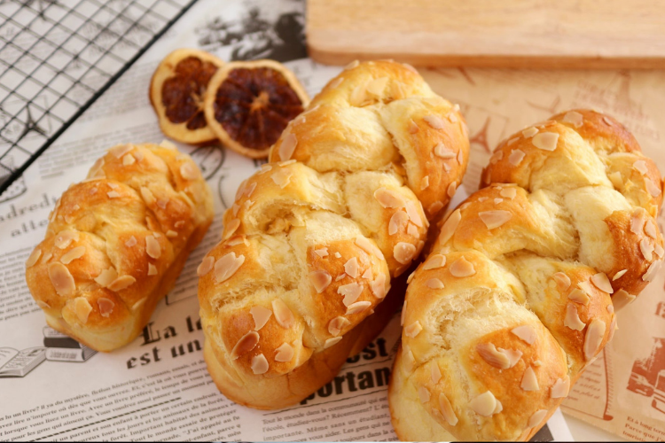 Cách làm bánh mì hoa cúc bằng lò nướng thơm mềm, ngọt dịu chuẩn vị Pháp tại nhà